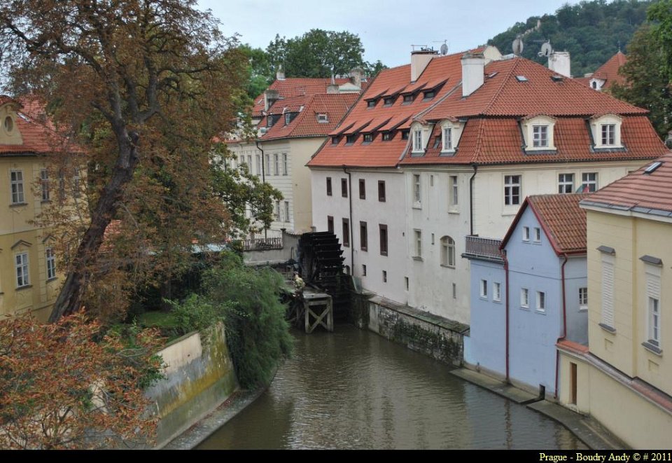 Prague - Pont St Charles 014